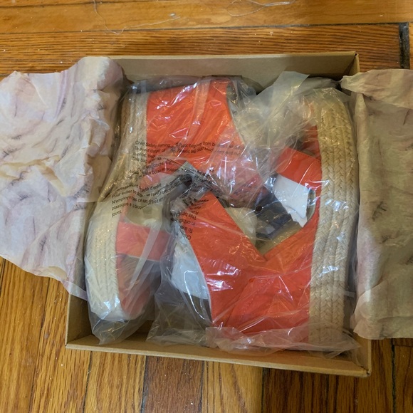 NWT Jessica Simpson Saphita Wedge - Picture 2 of 4